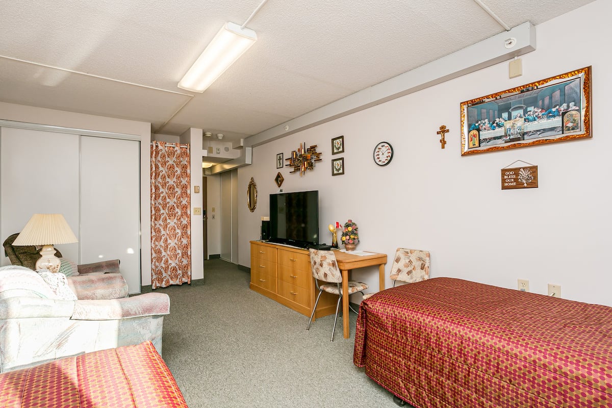 Double lodge room