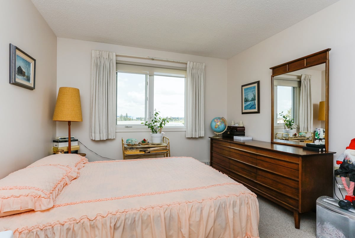One Bedroom Suite Bedroom ex 2