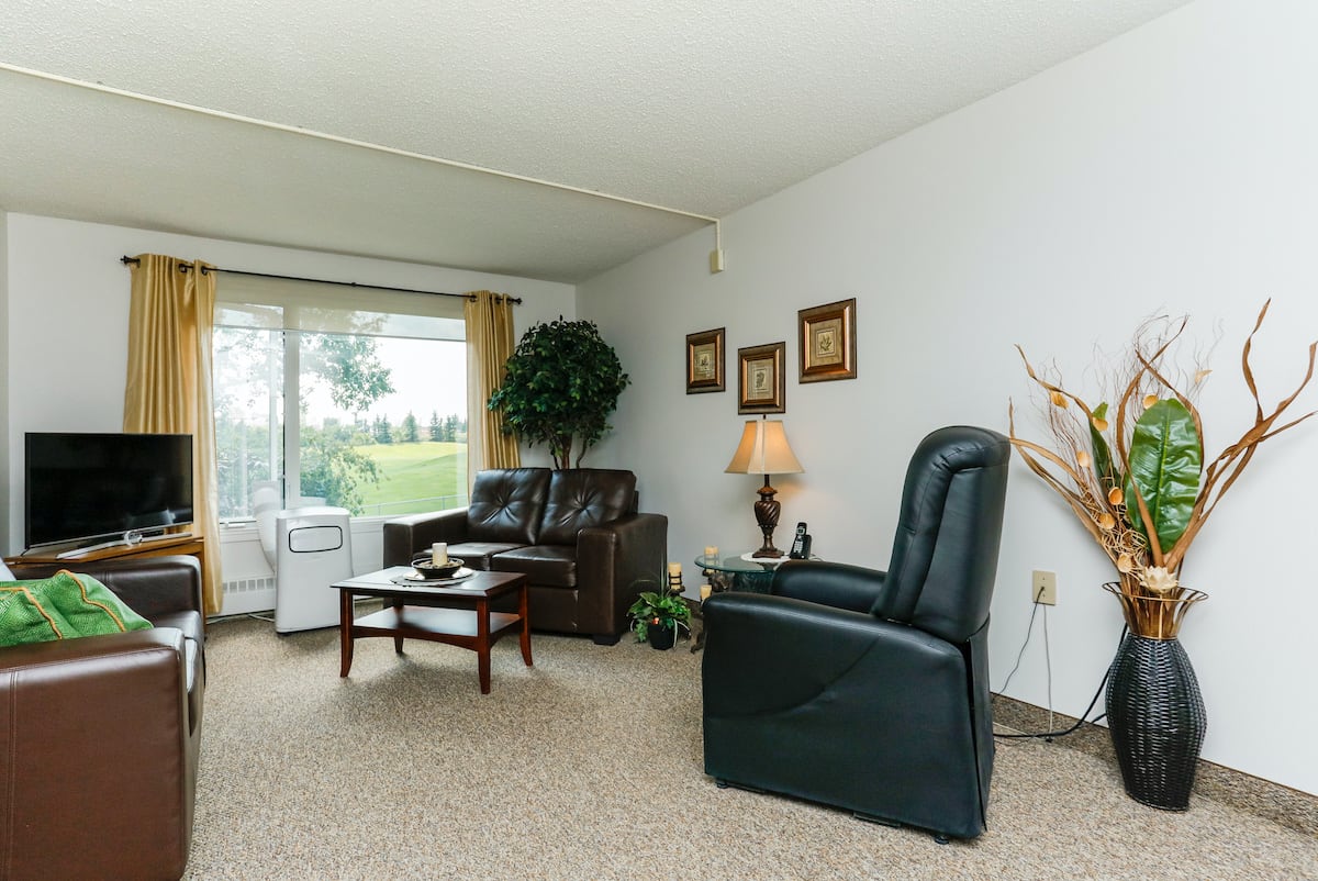 One Bedroom Suite Living Room ex 1