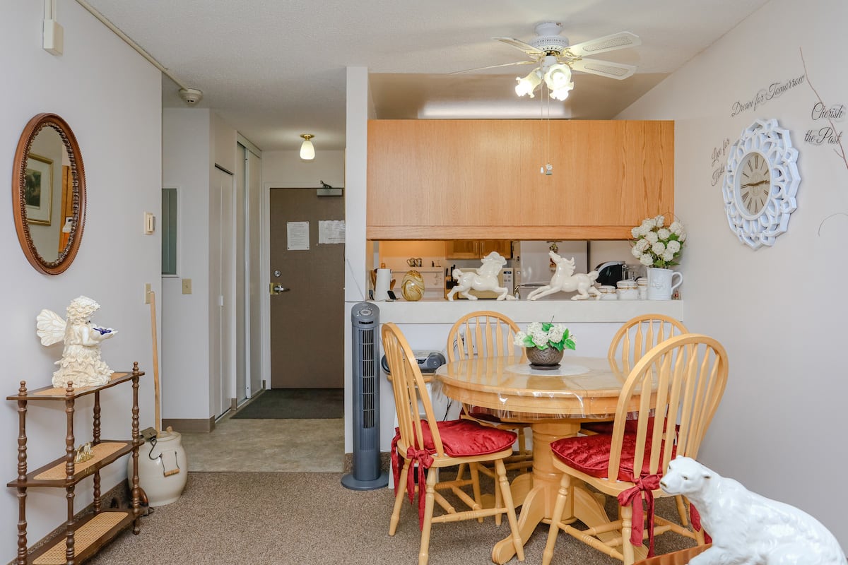 One Bedroom Suite Living Room ex 1
