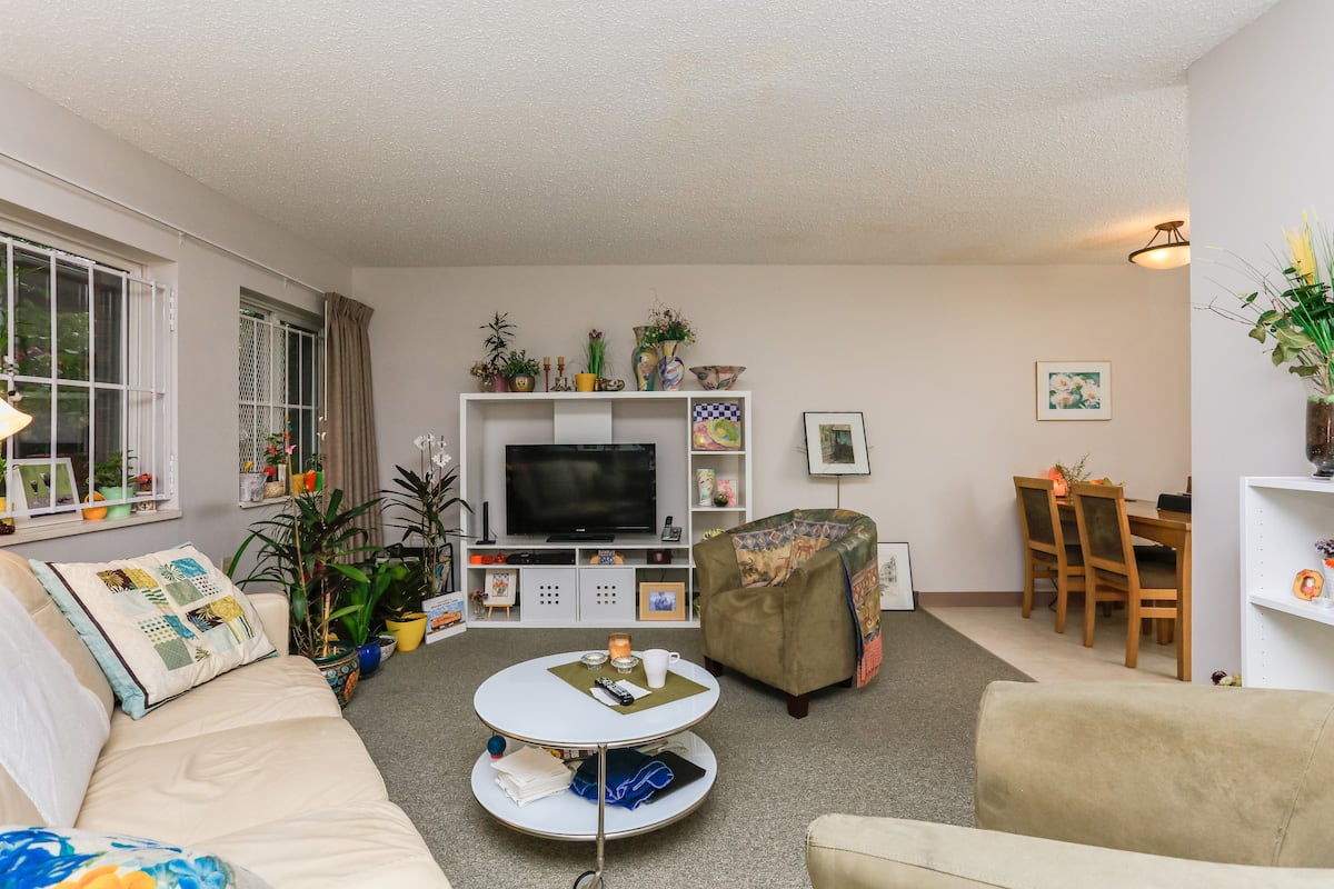 One Bedroom Suite Living Room ex 2