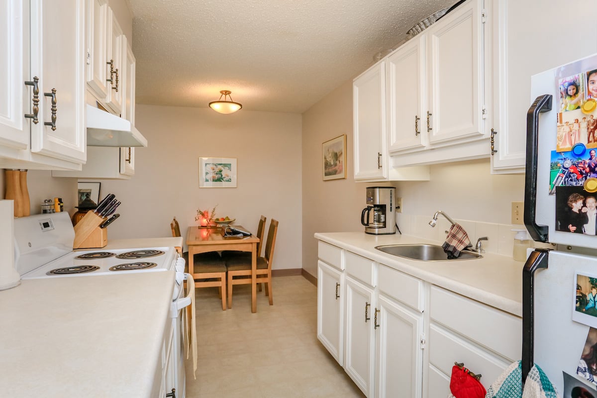 One Bedroom Suite Kitchen ex 2