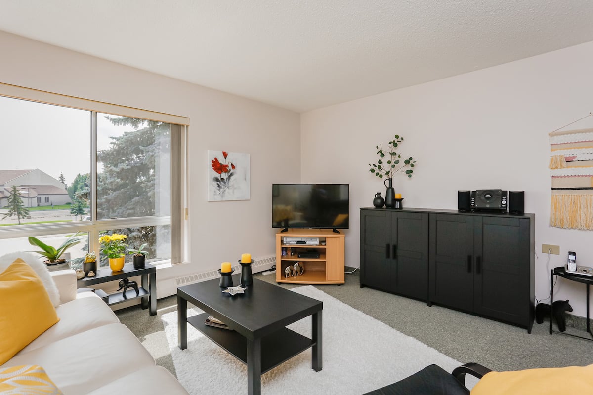 One Bedroom Suite Living Room ex 2