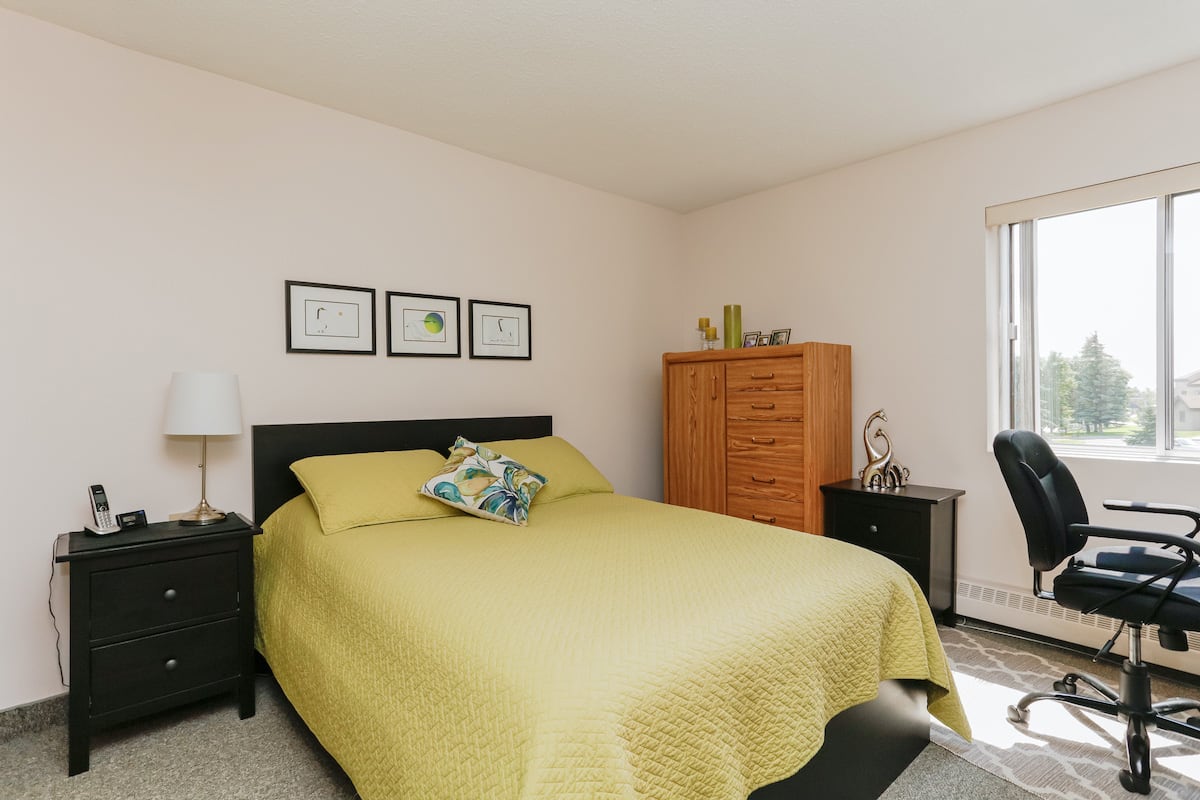 One Bedroom Suite Bedroom ex 2