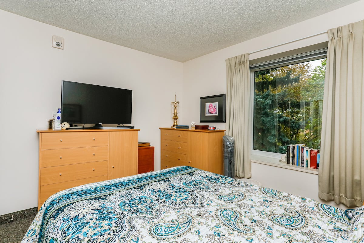 One Bedroom Suite Bedroom ex 2