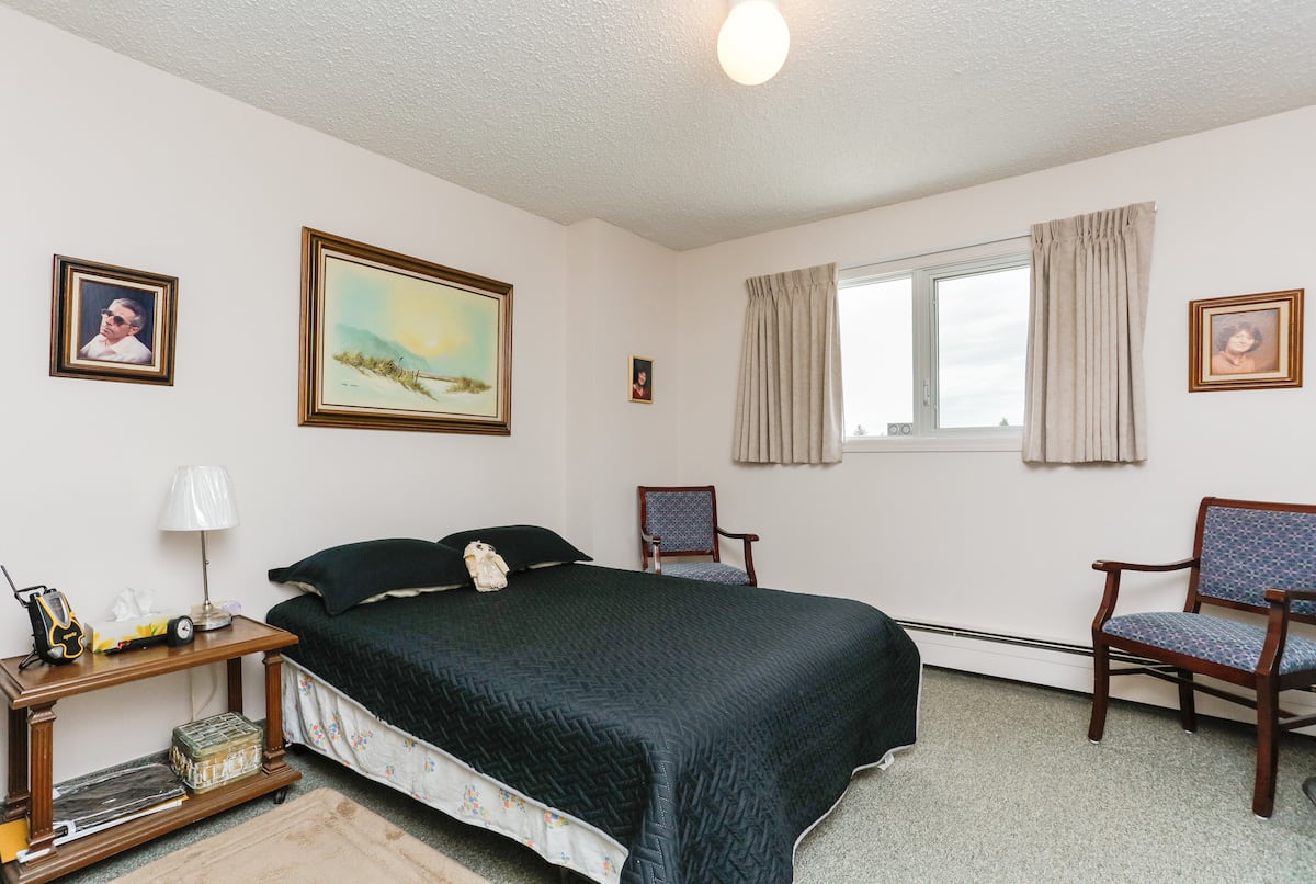 One Bedroom Suite Bedroom ex 1