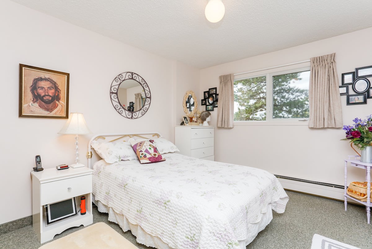 One Bedroom Suite Bedroom ex 2