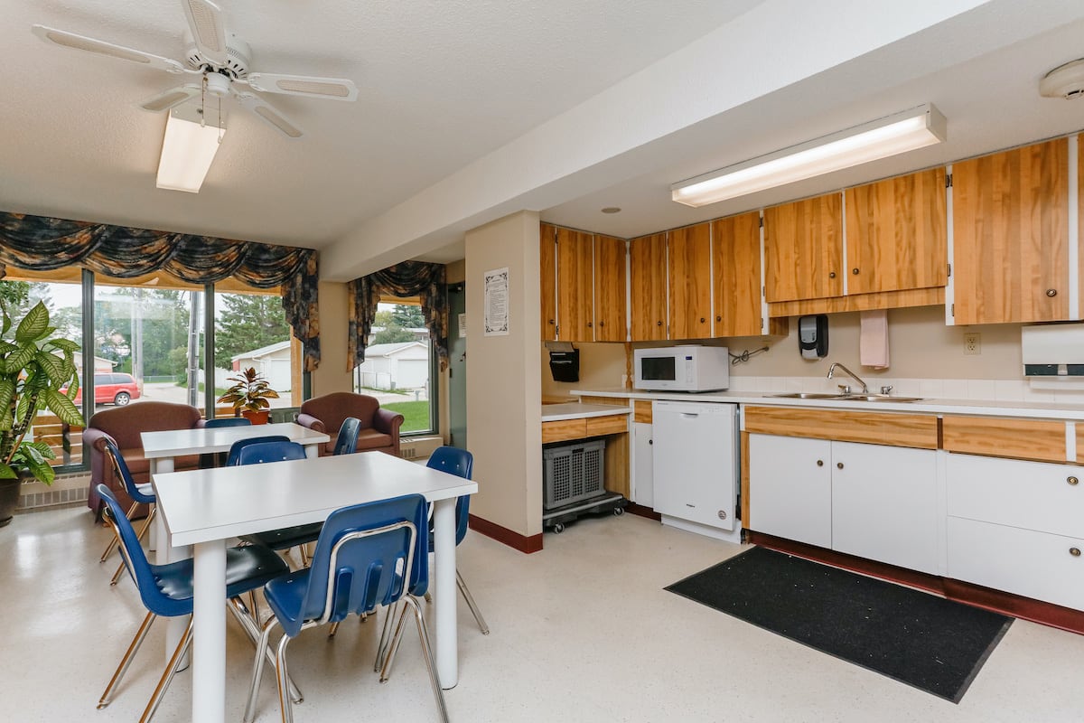Common Area Kitchen