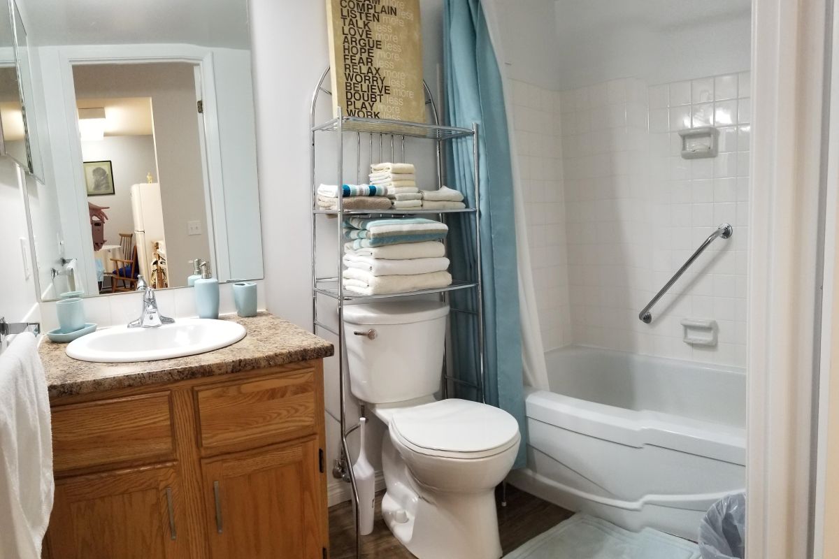 One Bedroom Suite Bathroom ex 1