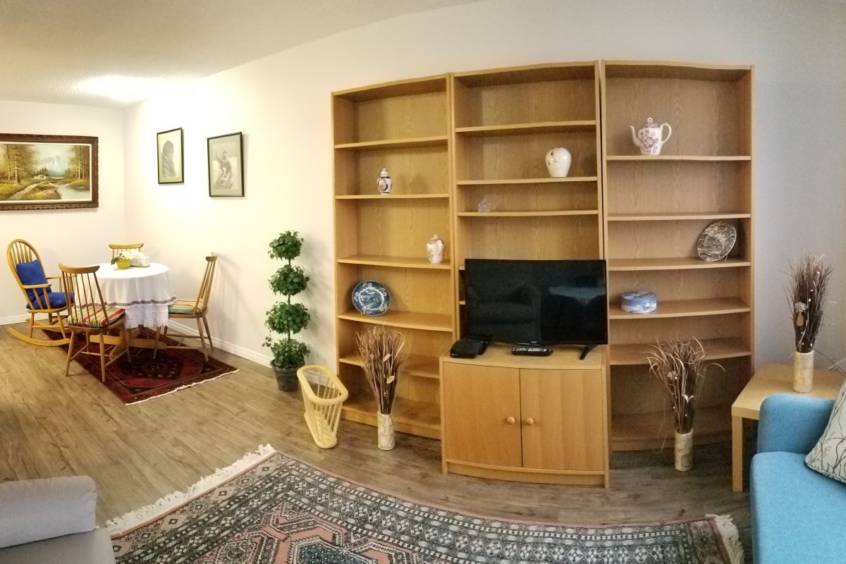 One Bedroom Suite Living Room ex 1-2