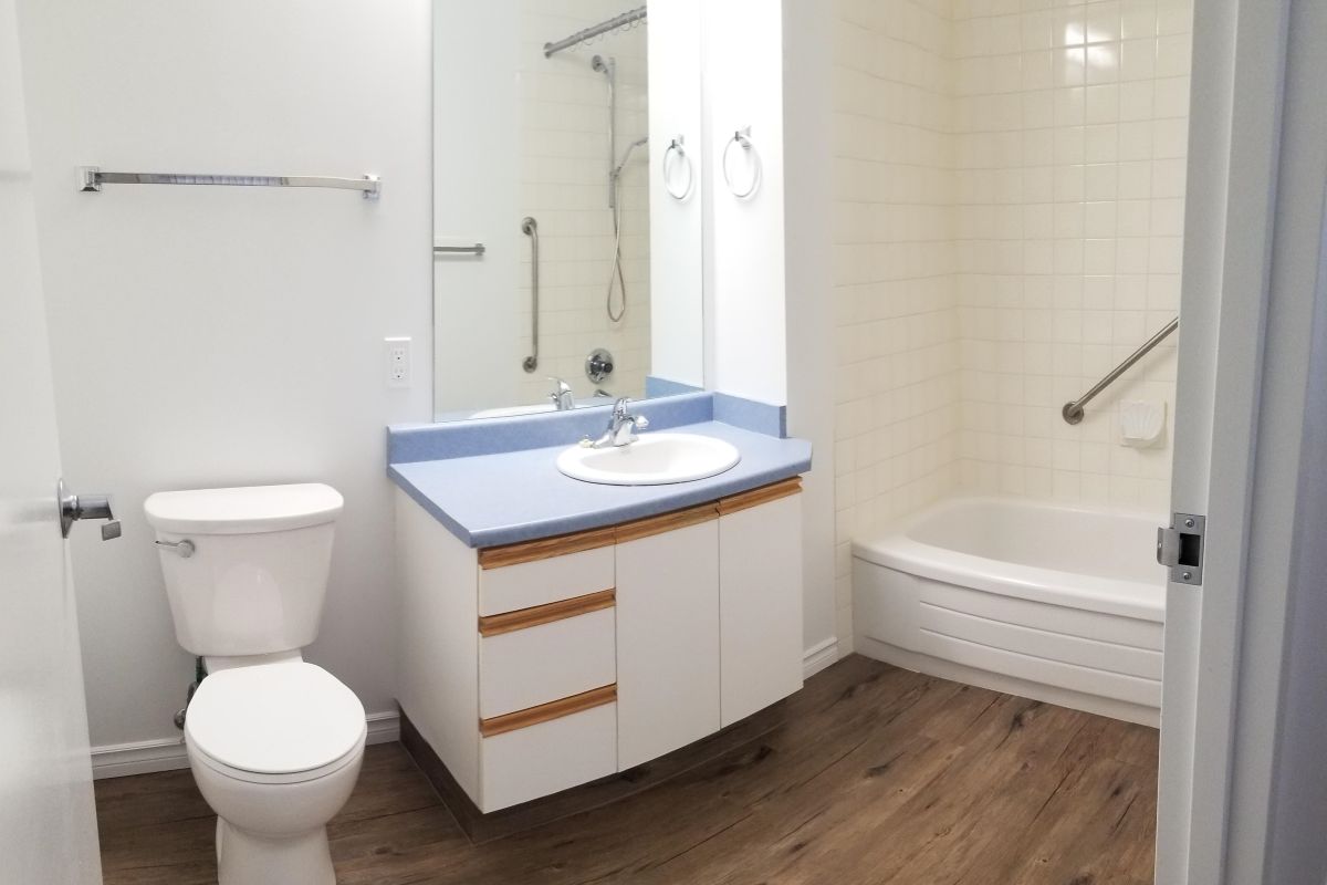 Two Bedroom Ground Suite Bathroom